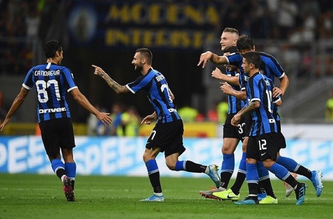 现场聚集了 现场聚集了