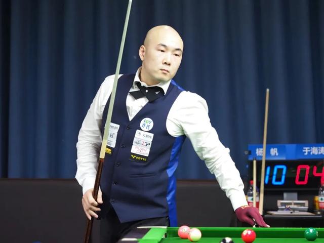 毛球舞台上 毛球舞台上